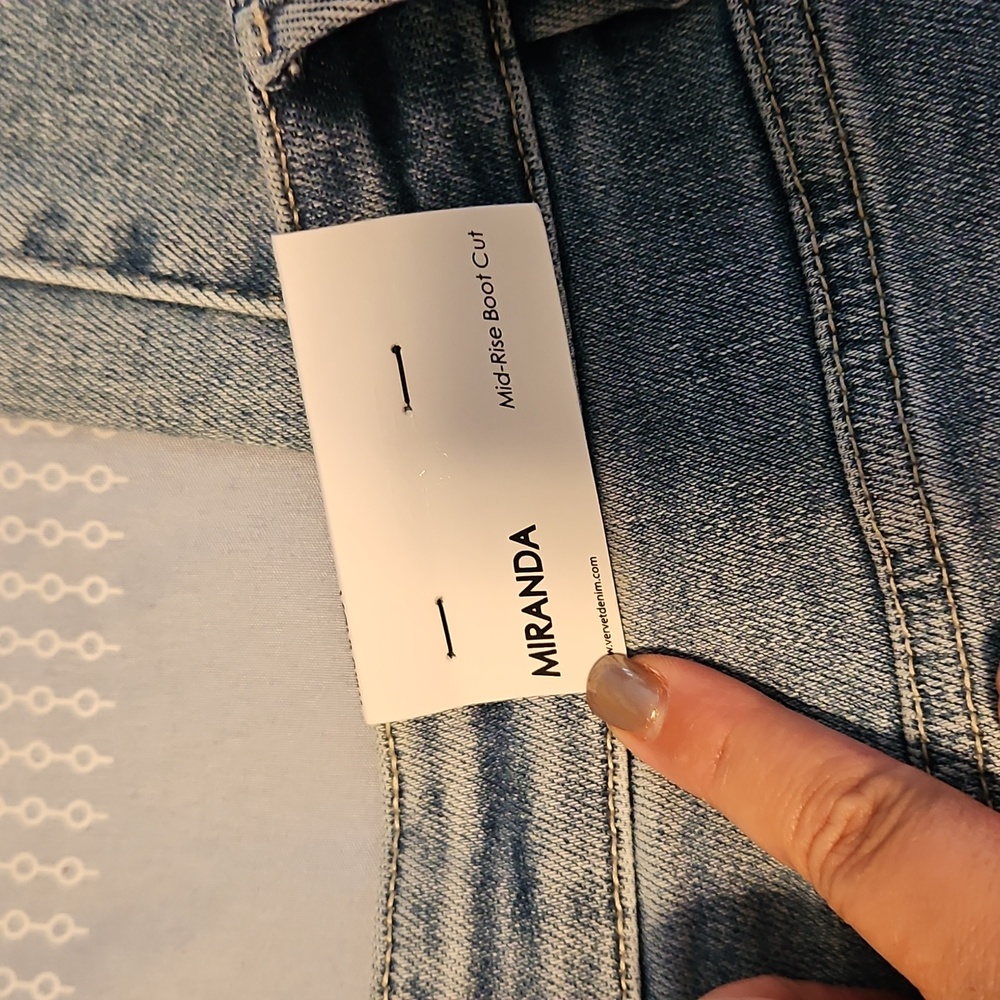NWT Vici Forver Legendary Mid Rise Flare Women's Jeans - Picture 8 of 16